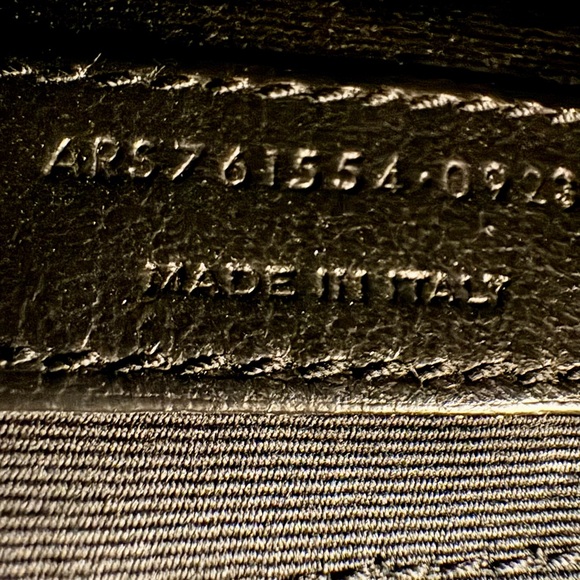 Yves Saint Laurent Lou Lou Crema Soft Quilted Camera Bag - Picture 9 of 11